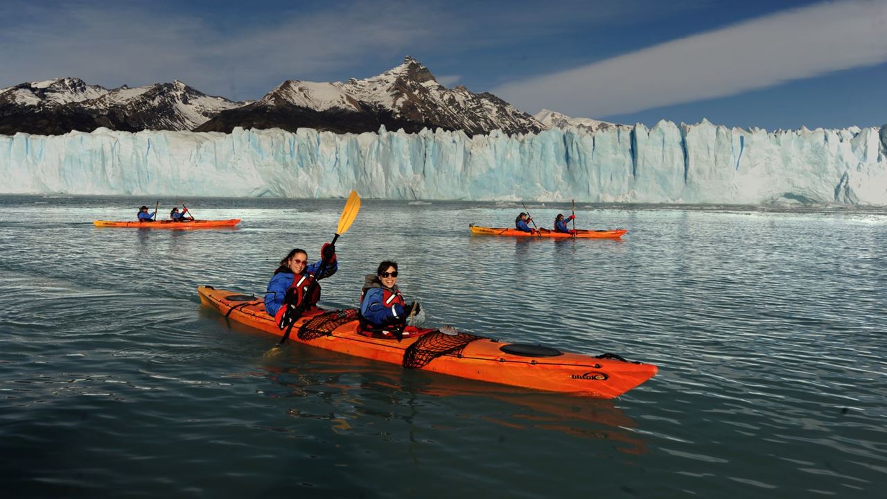 Kayak Experience In Perito Moreno