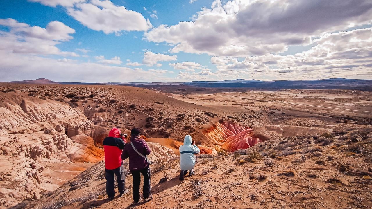 Premium Plane Flight With Cave Of Hands